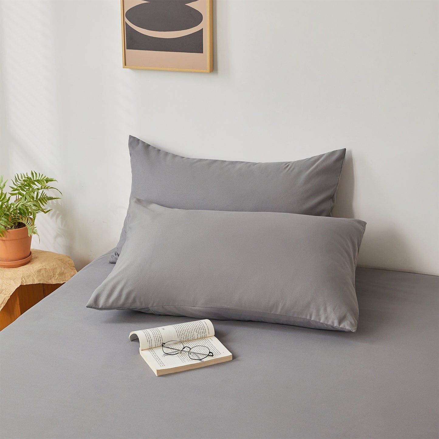 2pcs Ultra-Soft Brushed Polyester Pillowcases - Breathable & Skin-Friendly, Solid Colors, Machine Washable with Envelope Closure for Cozy Sleep, Bedroom Essentials|Minimalist Pillowcases|Soft Polyester Fabric