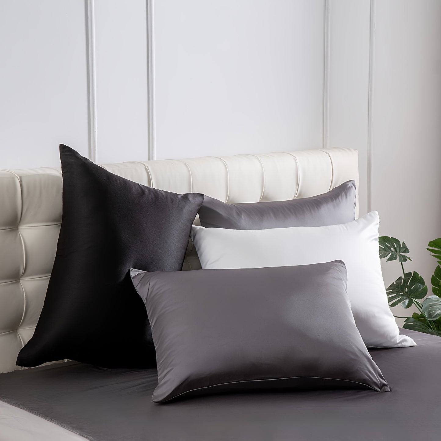 2pcs Hypoallergenic Mulberry Silk Pillowcases - Soft Fabric, Cooling Breathable Zippered Design, Sensitive Skin-Friendly Feel, Ideal for Bedroom, Guest Room, Travel - Perfect Gift for Family, Pillowcase for Bedroom