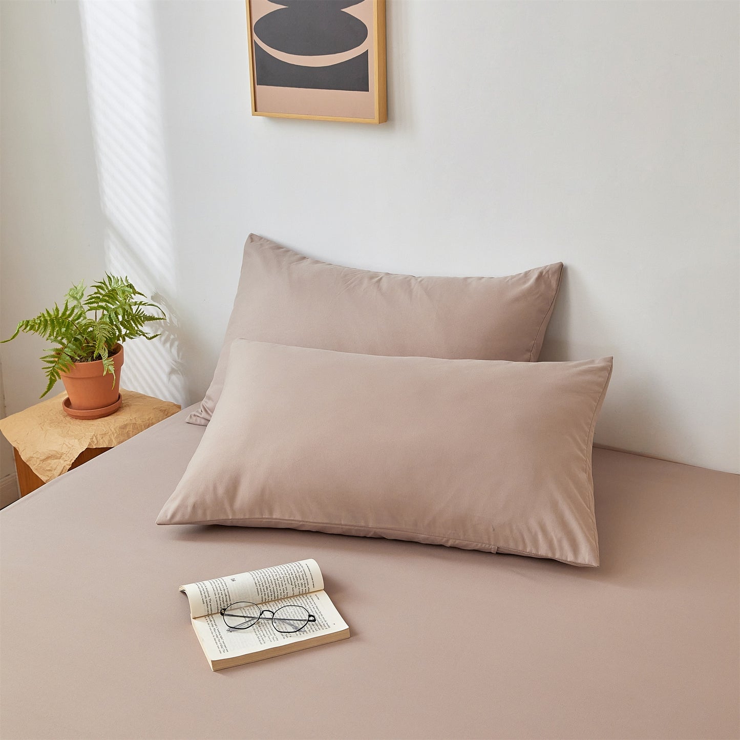2pcs Ultra-Soft Brushed Polyester Pillowcases - Breathable & Skin-Friendly, Solid Colors, Machine Washable with Envelope Closure for Cozy Sleep, Bedroom Essentials|Minimalist Pillowcases|Soft Polyester Fabric