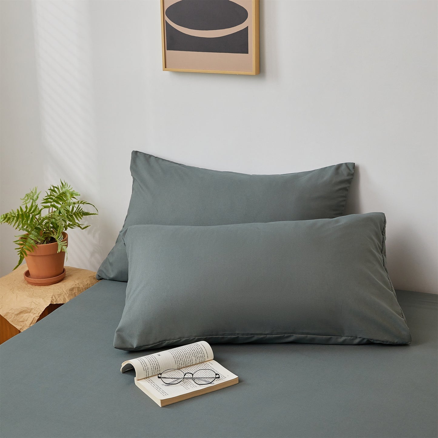 2pcs Ultra-Soft Brushed Polyester Pillowcases - Breathable & Skin-Friendly, Solid Colors, Machine Washable with Envelope Closure for Cozy Sleep, Bedroom Essentials|Minimalist Pillowcases|Soft Polyester Fabric