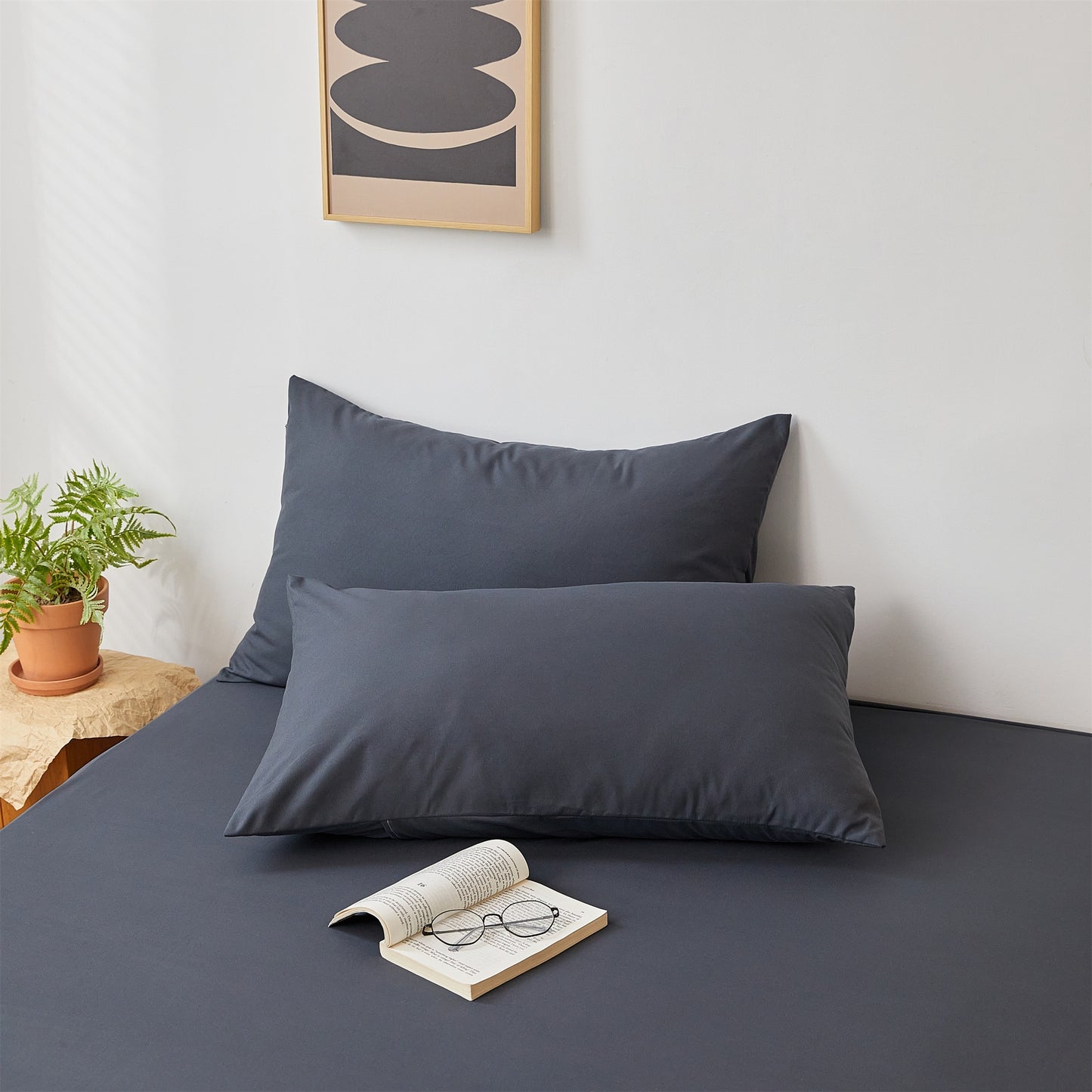 2pcs Ultra-Soft Brushed Polyester Pillowcases - Breathable & Skin-Friendly, Solid Colors, Machine Washable with Envelope Closure for Cozy Sleep, Bedroom Essentials|Minimalist Pillowcases|Soft Polyester Fabric
